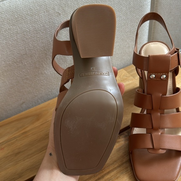 Marc Fisher Fynlee Leather Sandal - Picture 3 of 4